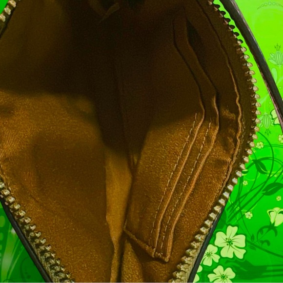 Sold - Picture 7 of 7